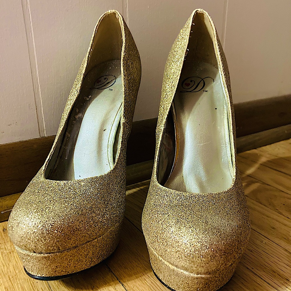 Gold Stiletto Hells